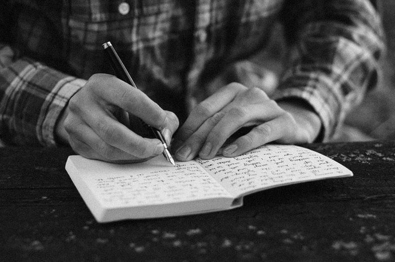 Escritores y escritoras con residencia en Mendoza podrán participar del Certamen Literario Vendimia.