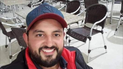 Lo asesinaron frente a la emisora que trabajaba.