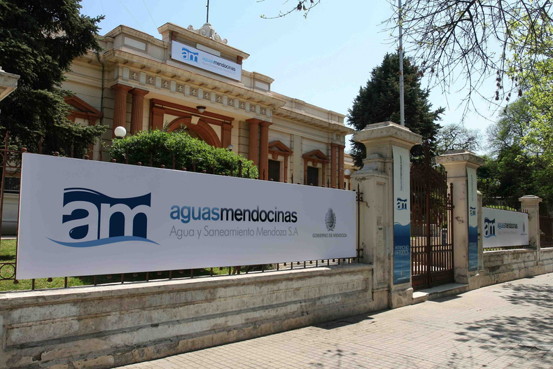 Aysam es investigada por la justicia mendocina tras un desborde cloacal en Guaymallén.
