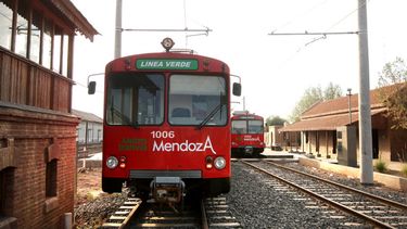 Sitio Andino | A partir de hoy, el Metrotranvía es oficialmente parte del paisaje cotidiano de Mendoza.