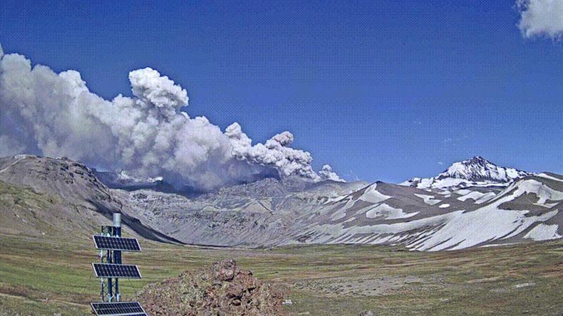 Volcán Peteroa.