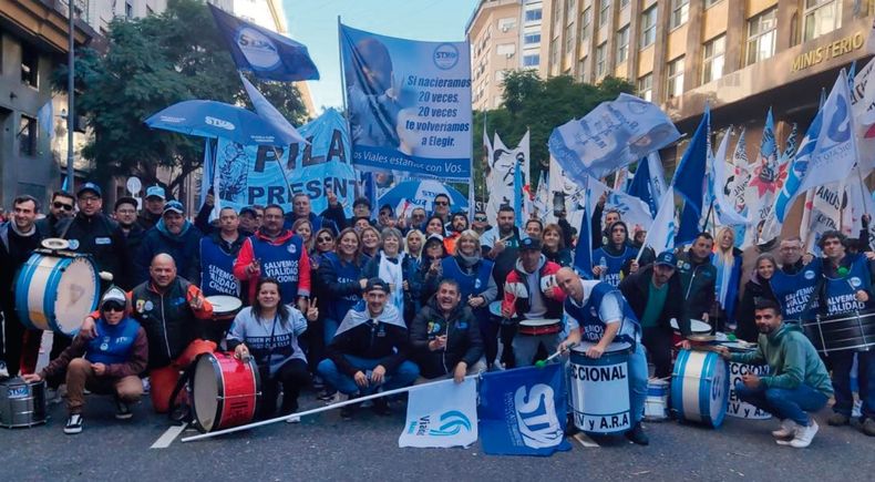 Trabajadores de Vialidad Nacional celebraron el fallo que frenó la disolución.
