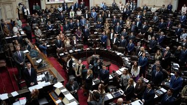 La Cámara de Diputados de la Nación Argentina devolvió a comisiones el proyecto de endeudamiento familiar.