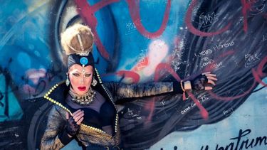 Sitio Andino | LOVE FUCKING DRAG QUEEN