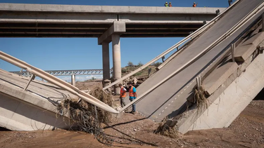 Ruta 40. Se retrasa la reparación de los puentes sobre Arroyo Los Chañares y Los Pozos.