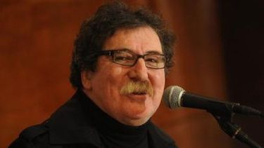 Charly García permanece estable tras una cirugía programada por un tumor en el riñón Charly García permanece estable tras una cirugía programada por un tumor en el riñón