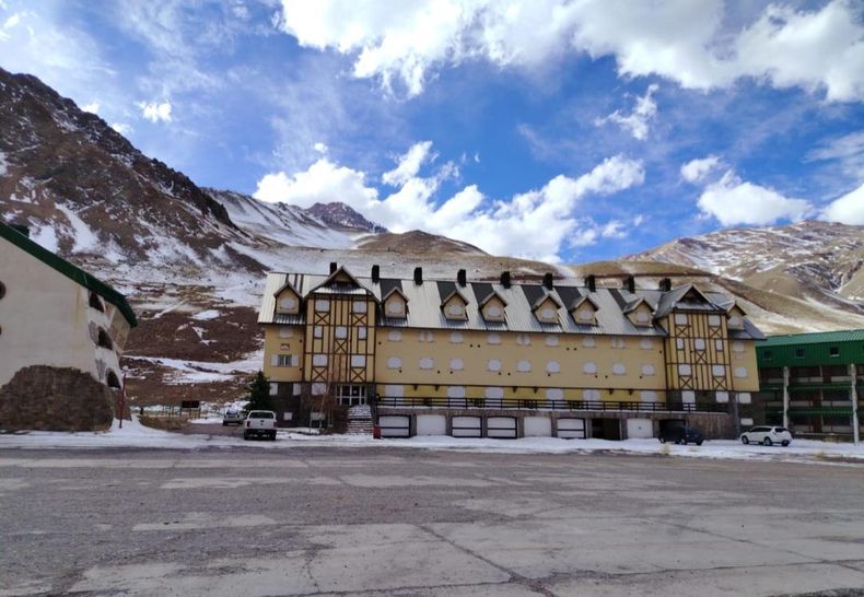 Penitentes, a la espera de nieve para inaugurar la temporada 2026.