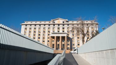 El Gobierno de Mendoza presentó un proyecto para incentivar inversiones y reordenar organismos estatales. El Gobierno de Mendoza presentó un proyecto para incentivar inversiones y reordenar organismos estatales.