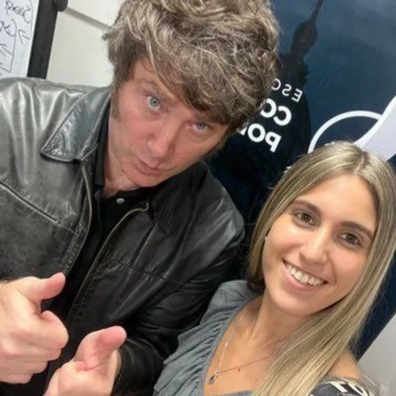 El gobierno de Javier Milei nombró a una joven militante de 23 años en el Registro Nacional de las Personas, donde cobrará un sueldo de más de $2 millones.