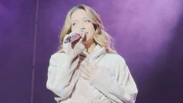 Emilia Mernes anuncia que cancela su show por problemas de salud.