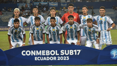 La Selección de fútbol sub-17 de Argentina va por los tres puntos.