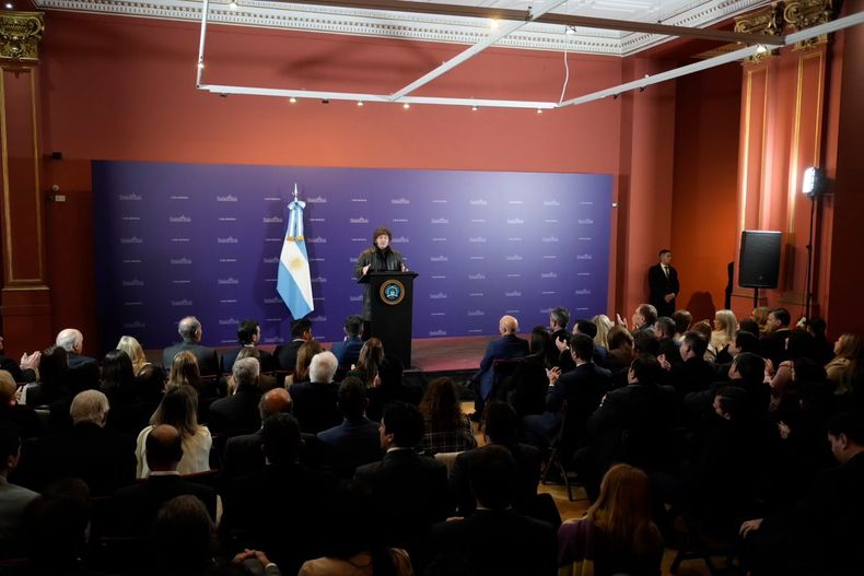 El presidente Javier Milei se reunió con diputados y senadores de La Libertad Avanza