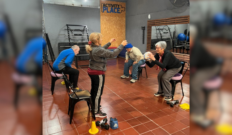 El centro de entrenamiento Activity Place tiene actividades para garantizar el moviento en adultos mayores