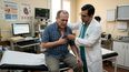 La estrategia nacional para frenar los infartos y ACV, principales causas de muerte en el país. Imagen creada con IA