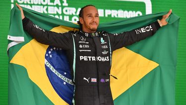 Hamilton considera que Vettel es de los pilotos más impactantes.