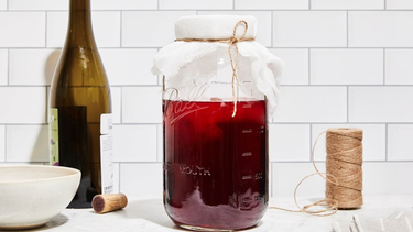 Cómo transformar las sobras de vino en un vinagre artesanal de alta calidad Cómo transformar las sobras de vino en un vinagre artesanal de alta calidad