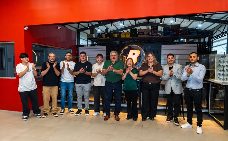 La reconocida firma inauguró un nuevo local en el carril Rodríguez Peña.