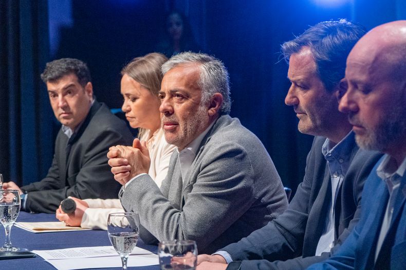 Con el nuevo plan del Gobierno de Mendoza, quiénes podrán escriturar casas del IPV a menor costo.