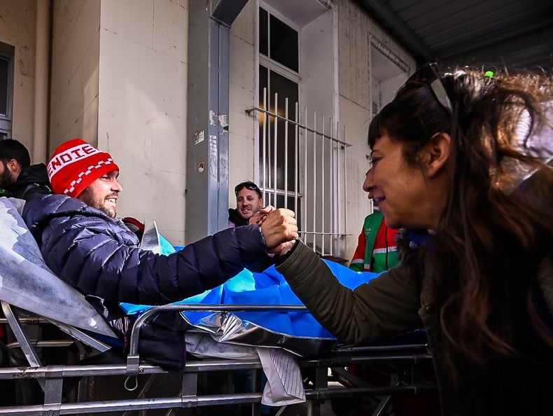 Grillo fue trasladado desde el Hospital Ramos Mejía hasta el Manuel Rocca, allí comenzará su rehabilitación.
