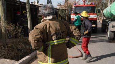 Sitio Andino | incendio las heras, bomberos.jpg