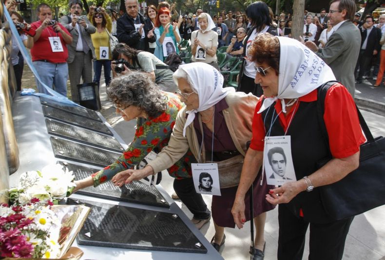 friso de la memoria