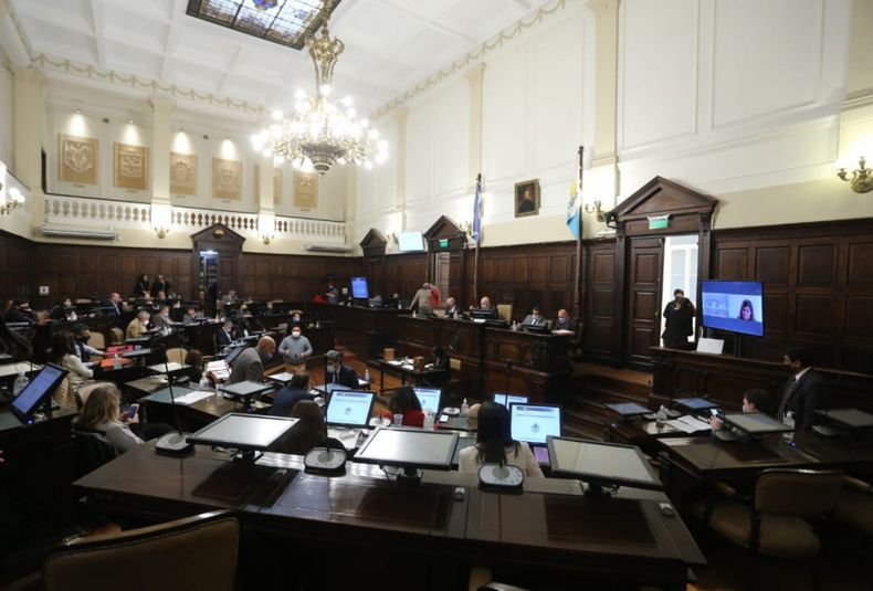 Senadores, sesión, camara senadores mendoza, legislatura,