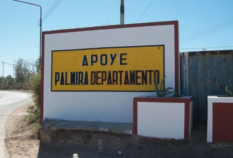 El cartel que está en la entrada Oeste de Palmira.