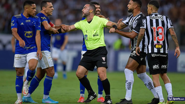 La final del Campeonato Mineiro de Brasil terminó con una pelea generalizada entre jugadores de Cruzeiro y Atlético Mineiro.