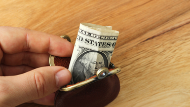 Con el dólar planchado, ¿sigue conviniendo ahorrar en la divisa estadounidense? Con el dólar planchado, ¿sigue conviniendo ahorrar en la divisa estadounidense?