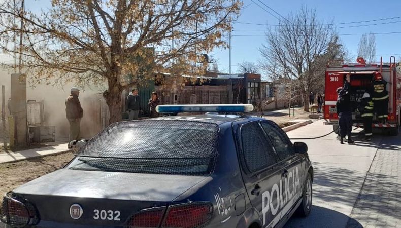 Un hombre fue alcanzado por llamas que le provocaron graves quemaduras.