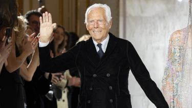 Murió Giorgio Armani, diseñador ícono de la moda italiana.