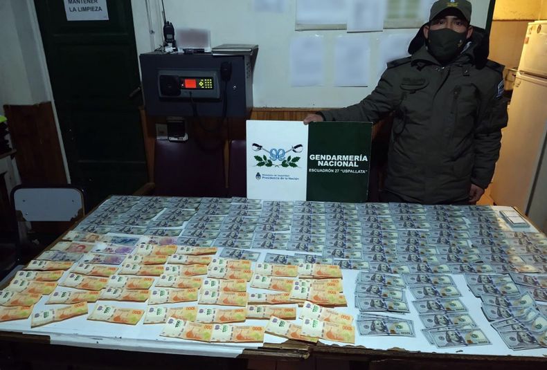 Secuestro dolares gendarmería