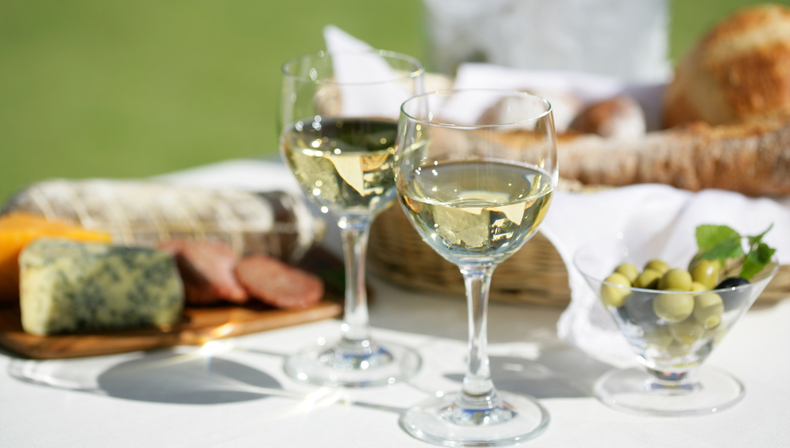 Los mendocinos y turistas pueden disfrutar de degustaciones y visitas a bodegas este fin de semana largo.