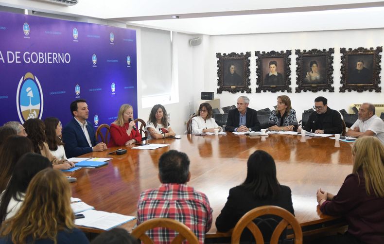 Varios fueron los interlocutores en el Consejo General de Educación.