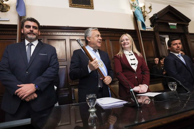 Alfredo Cornejo no brindó mayores anuncios en su discurso ante la asamblea legislativa.