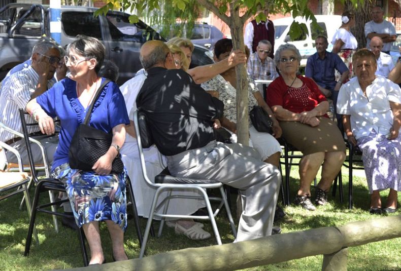 abuelos, adultos mayores, viejos, jubilados