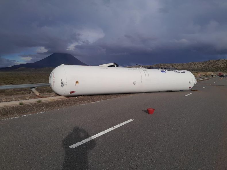El conductor del rodado perdió el dominio y volcó sobre la ruta