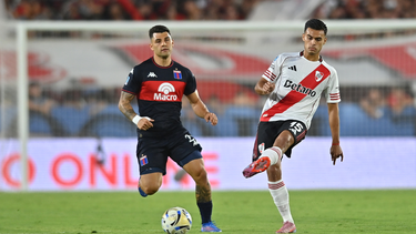Noche negra para River: Tigre lo goleó 4 a 0 en el Monumental