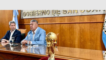 La Copa del Mundo está en San Juan cumpliendo una promesa en la Difunta Correa.