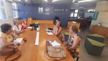 Taller de creación literaria en la Municipalidad de Mendoza.