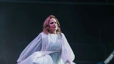Lucía Galán publicó un video paranormal y dice que convive con familiares muertos