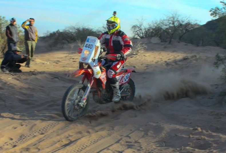 13  Mauro Ayesa. Correra el Desafío Ruta 40 con una moto Beta Factory 450cc-- Martes 04-06-13