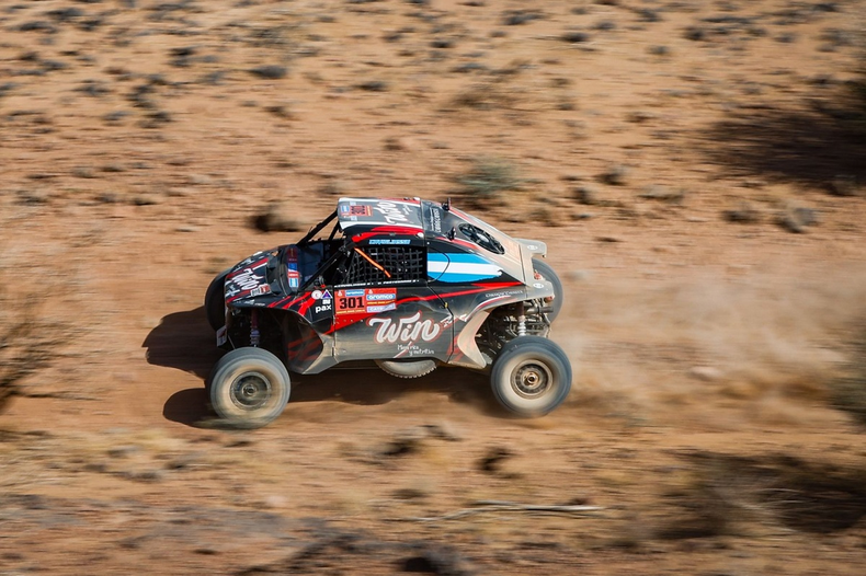 Nico Cavigliasso cerca de la gloria en el duro Rally Dakar.