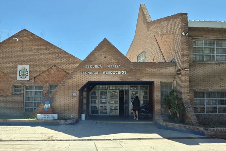 El hecho ocurrió en la escuela Técnicos Mendocinos de Guaymallén.