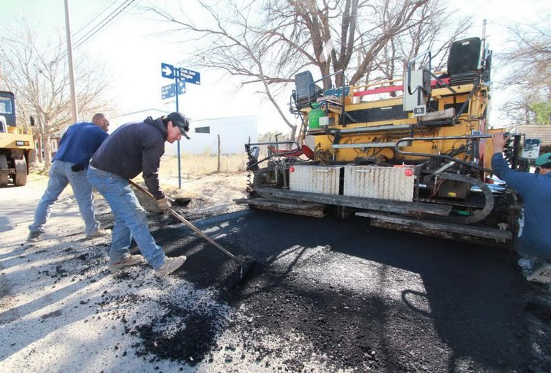 Asfalto en Pueblo Diamante