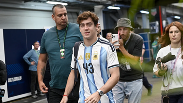Franco Colapinto se sumó a los festejos por la clasificación de Argentina a la final del Mundial 2026 con una publicación cargada de humor.