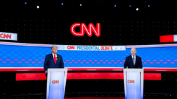 Donald Trump y Joe Biden en los estudios de CNN durante el primer debate.