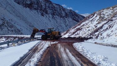 Atención: Paso Pehuenche cerrado por mal tiempo.
