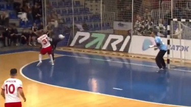 &nbsp;Andrey Batyrev y el gol más espectacular del Futsal.