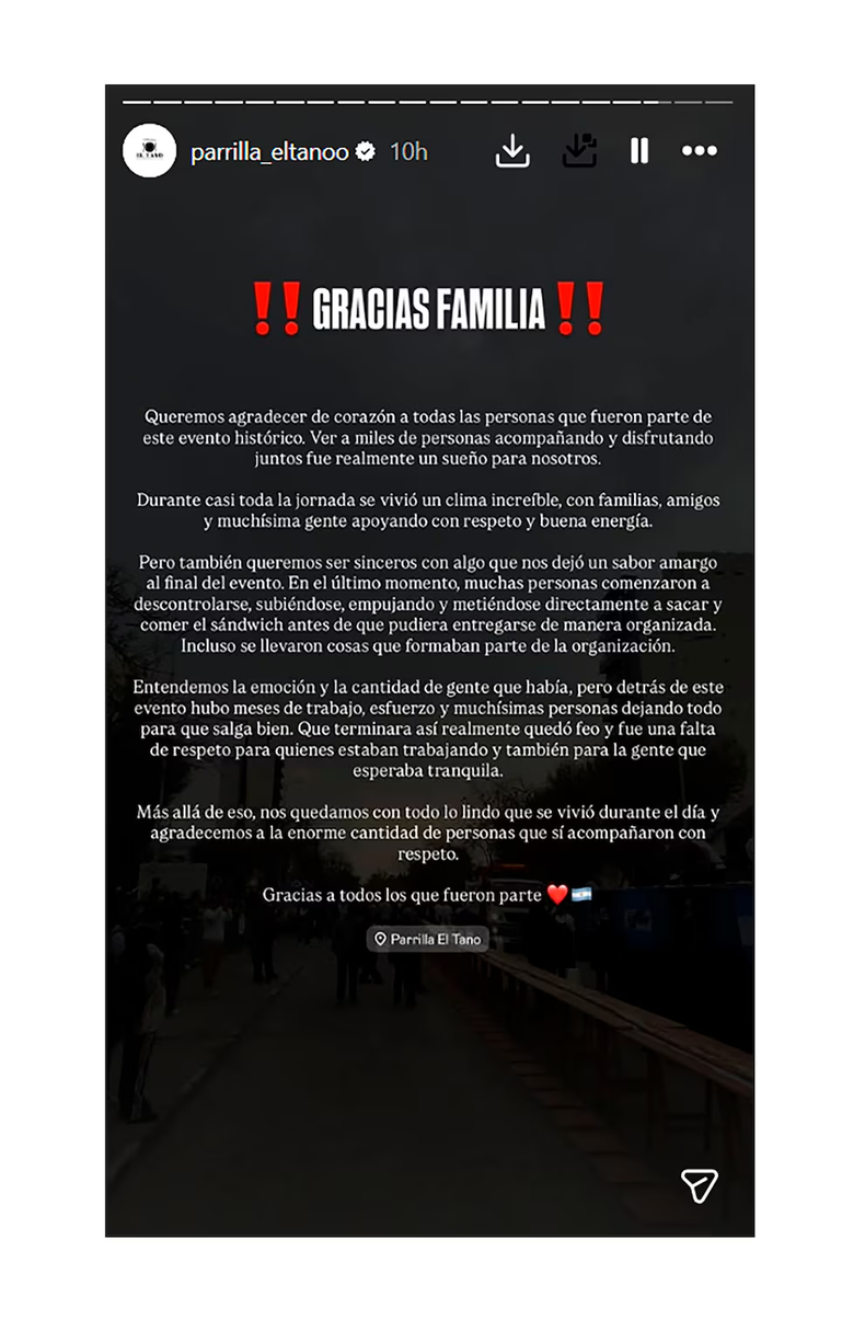 El comunicado del popular local de Avellaneda que intentó batir el récord del sandwich más largo del mundo a manera de festejo por sus 25 años.
